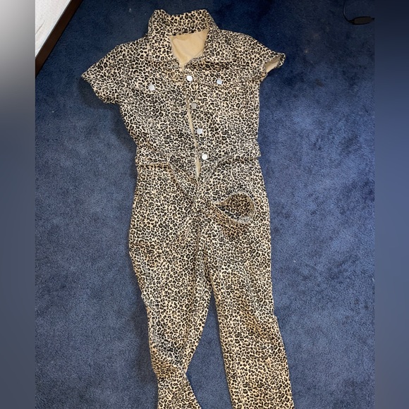 Kittenish Jumpsuit XS NWOT - Picture 4 of 5